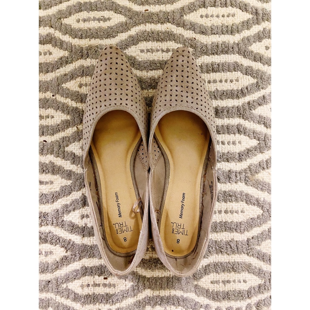 Taupe flats size 8